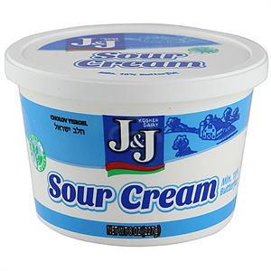 J&J Sour Cream, 8 Oz